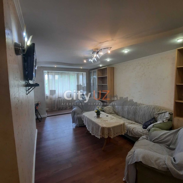 Продається 3-кім квартира в м.Ужгород - фото 1