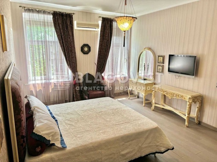 Продаж  квартири. Інститутська 24/7. 2 к . Липки. - фото 1