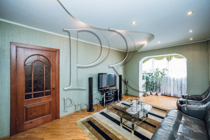 Продаж 3 кімн. квартири вул. Миколи Василенка, 14Г - фото 1