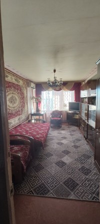 Здаємо кімнату в 2х кімнатній квартирі, безкоштовно,жінці, яка буде до - фото 1
