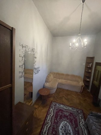 Кімната в комунальній квартирі - фото 1