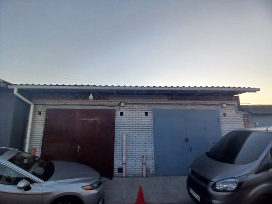 Продаются без комиссии 2 кирпичных гаража в ГК "Енергетик" по ул. Заты Киев