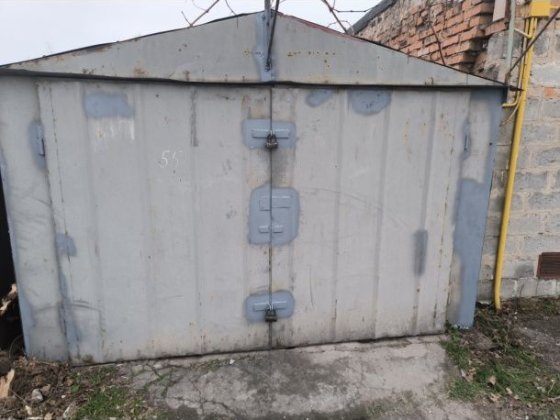 Продам гараж + Место под капитальный гараж