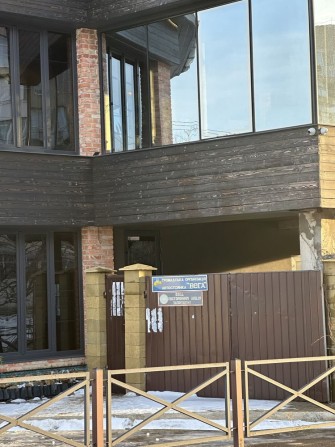 Продам место на охраняемой крытой стоянке - фото 1