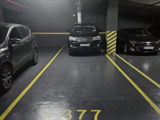 Продам семейное парко место в ЖК  Родос Одесса