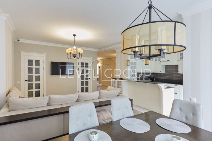Продаж 4-кім квартири Вишгородська,45 Паркове місто.Виноградар. - фото 1