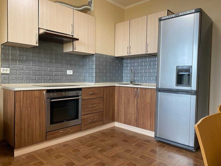 Продаж 2 кім. квартири вул. Ревуцького, 54 метро Харківська 12 хвилин - фото 1