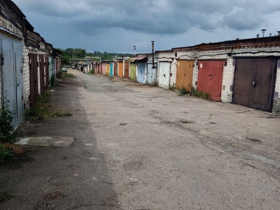 Продам гараж АК 27 Полуботки