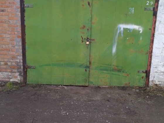 Продам цегляний гараж Узин