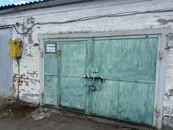 Продам капитальный гараж с погребом и ямой в Гк Автотурист - фото 1