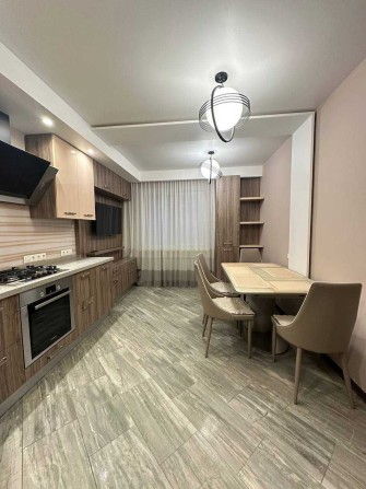 Продам 2 ком квартиру ЖК Набережный Квартал ж/м Победа - фото 1