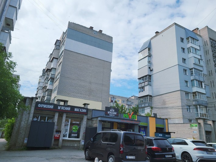 Продам 1-кімнатну квартиру з ремонтом  р-н Медуніверситету - фото 1