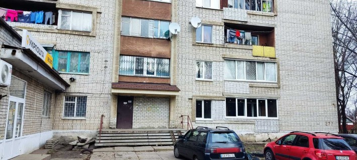 продам велику однокімнатну квартиру після будівельників р-н Д - фото 1