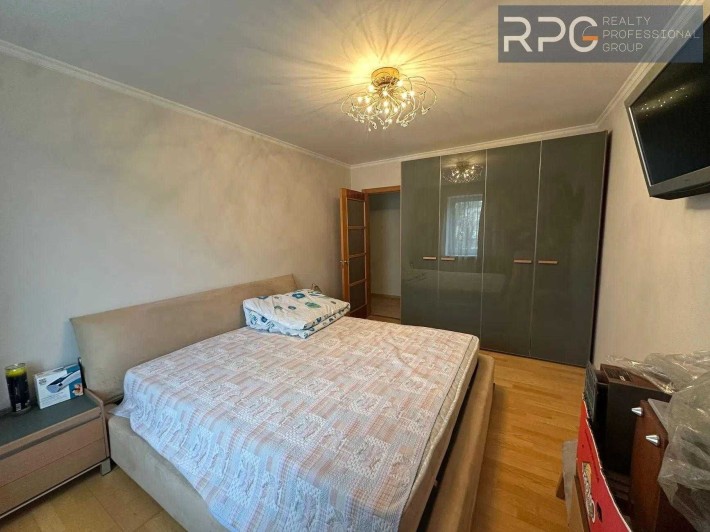 Продам 3к квартиру Печерський р-н Миколи Соловцова Ботанічний Сад - фото 1