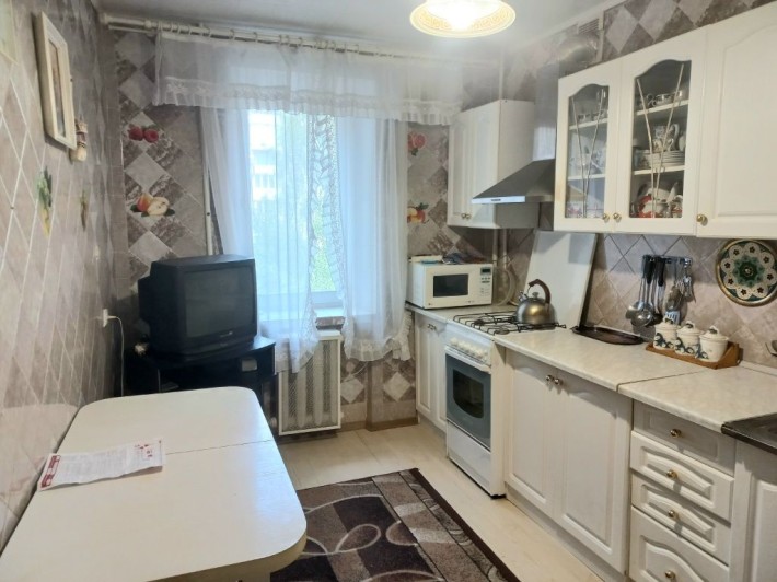 Продам 3 кімнатну квартиру на Вишеньці. - фото 1