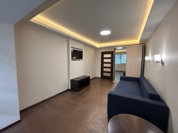 Продаж 1-кім. Дмитриевская 24  Галицька площа  Шевченківський район - фото 1