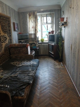 Здам комнату 4 комнатной квартире - фото 1