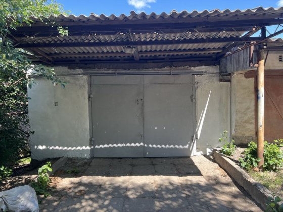 Продам гараж 6*5 р.н короченко Первомайськ