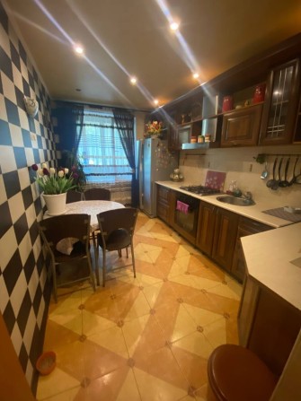 4-х кімнатна  метро Звіринецька. Курганівська 3 площа 82 кв.м - фото 1