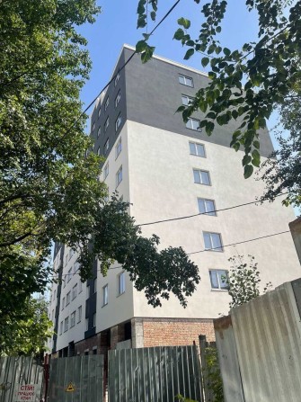 Продаж 1к кв-ри 44 кв.м по вул. Лялі Ратушної, 23 - фото 1