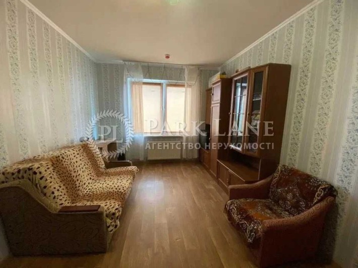 2к Михайла Максимовича 7 з ремонтом 63м².  Васильківська, ВДНГ. - фото 1