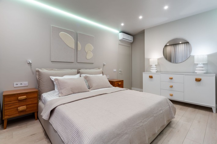 Без % ЖК Варшавський 2 Продам 65 м2 ТОП ремонт О Олеся  (Грекова 4) - фото 1