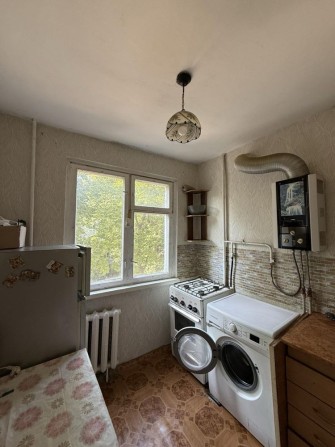 Продам 2к квартиру в центрі - фото 1