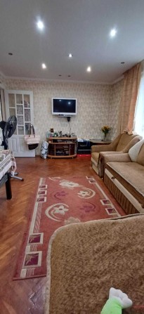 Продаж квартири по вул. Перемоги - фото 1