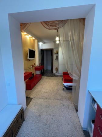 Продам 3х ком кв на Тополе с ремонтом и автономкой - фото 1