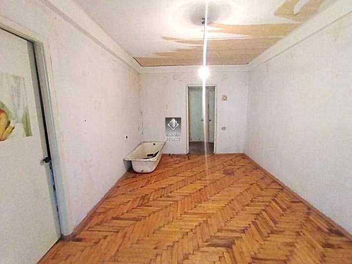Продам 3-кімнатну квартиру, Шевченківський район, вул. Бочарова - фото 1