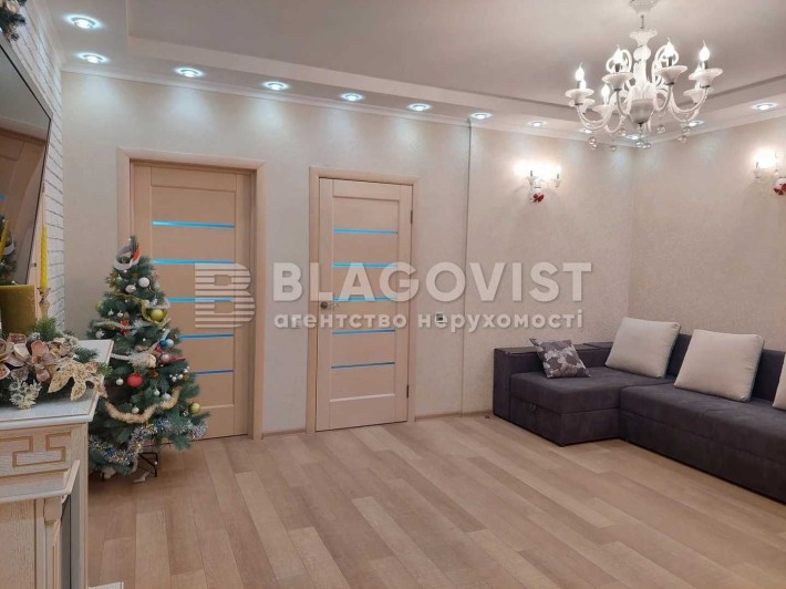Продам квартиру с ремонтом Максимовича 3Г ЖК 4 сезона - фото 1
