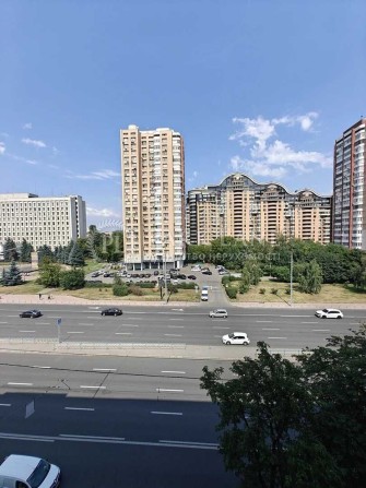 Центр! 2к Лесі Українки бул., 28, м. Печерська, ТЦ Гулівер, парк Слави - фото 1