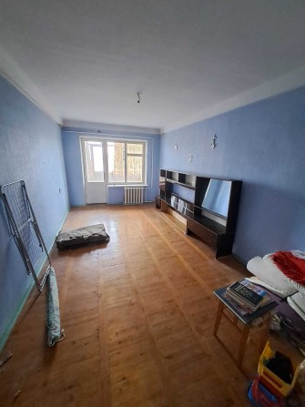 Продаж 3 кімнатної квартири по вул. Василя Сергієнка - фото 1