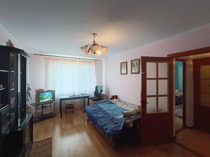 Продаж 2кім квартири по вул. Роксоляни Залізничний р-он. - фото 1