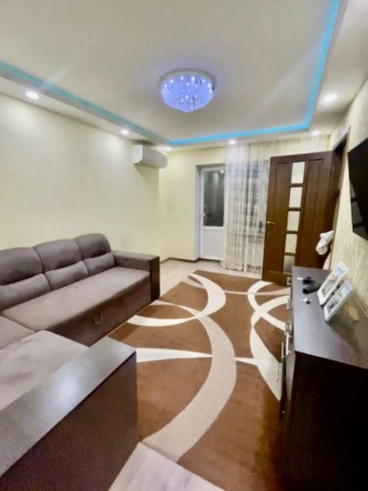 Продам 2к квартиру ул.Независимости (Титова) - фото 1