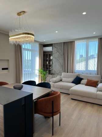 Продам новую квартиру в Центре, терасса, Централ Парк - фото 1