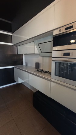 Продаж 3х кімн.кв,80 кВ.м  Новобудова(4 й Південний) - фото 1