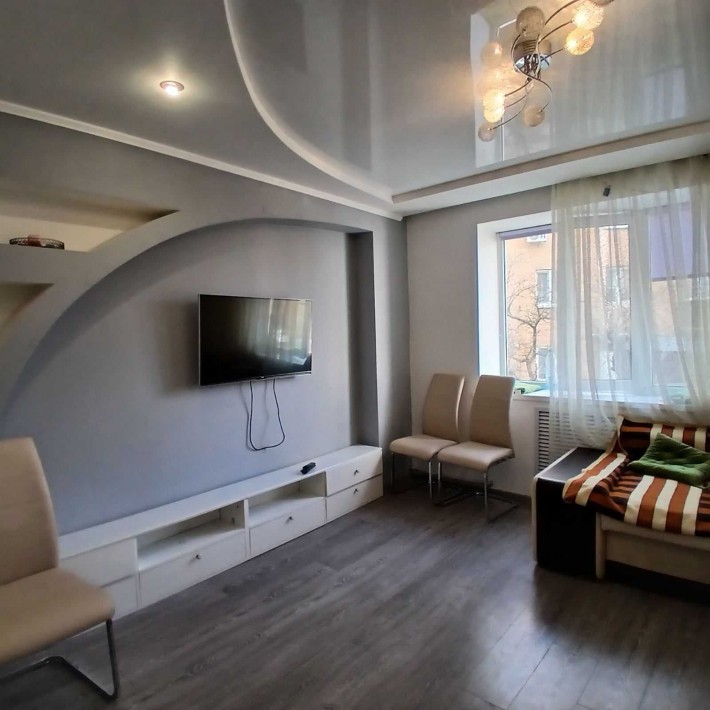 Продам шикарну   2-х кімнатну квартиру на Академіка Корольова - фото 1