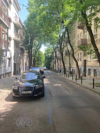 продаж 2 к квартира  Політехнічний  дві спальні, ремонт , без меблів - фото 1