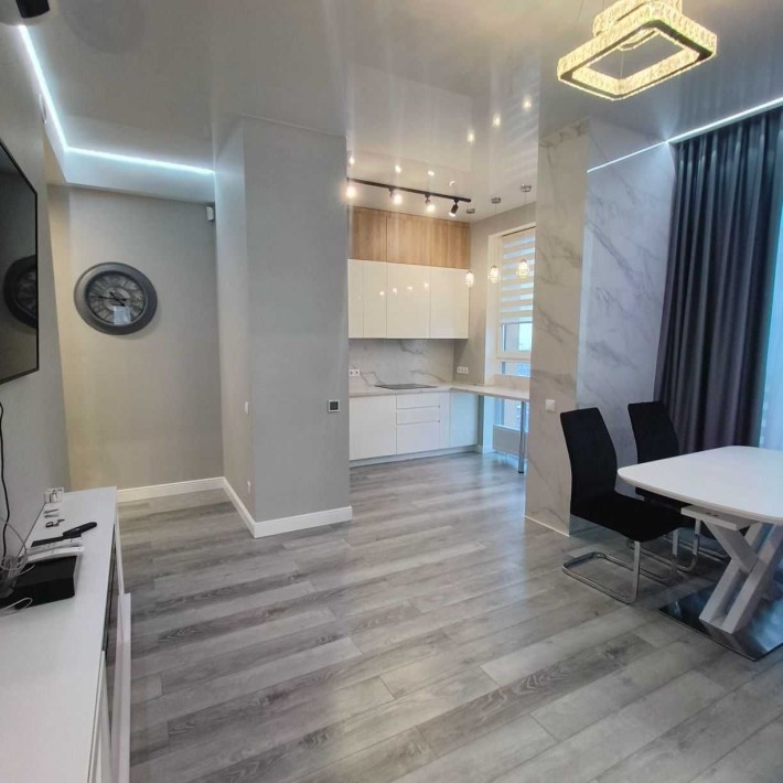 Продам 3к в ЖК Грани. Кухня-студия и 2 спальни. Район Дафи, Гагарина - фото 1