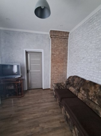 Продам квартиру в приватному будинку по вулиці Князів Острозьких - фото 1