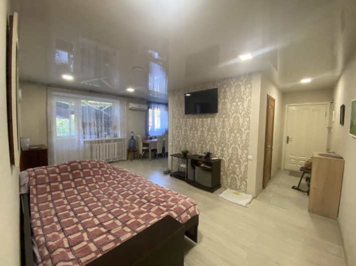 Продам 3-кімнатну квартиру в центрі 2/5 - фото 1