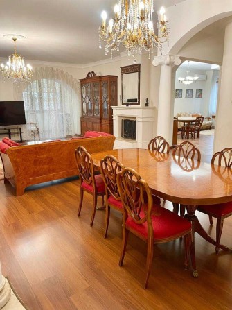 Продам 4к квартиру в центрі з парко місцем - фото 1