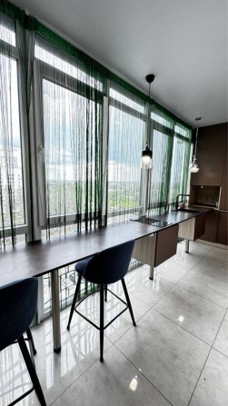 Продам 2 к квартиру в ЖК Ривер Парк - фото 1