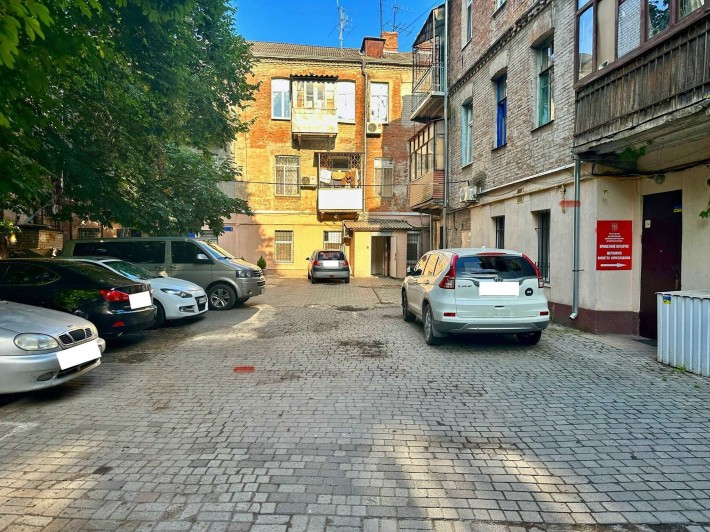 Неймовірно доступна 2-к квартира в центрі міста - фото 1