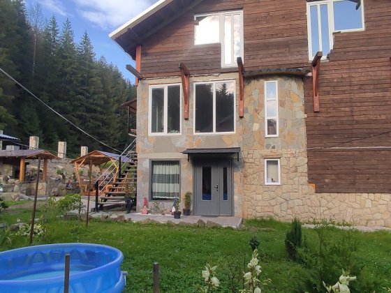 ЗДАЄТЬСЯ котедж на 8 людей