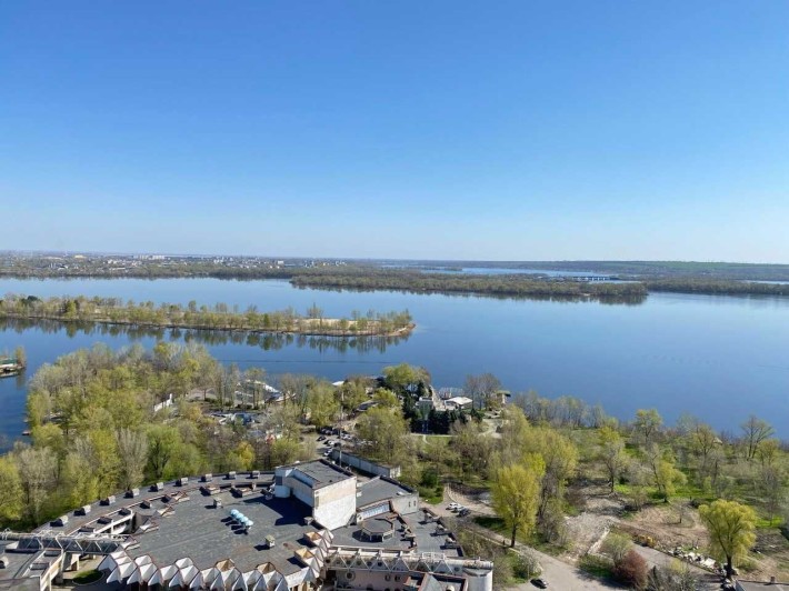 Продам 3-к квартиру с шикарным видом, ЖК Bartolomeo, Наб. Победы 7 - фото 1
