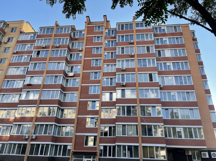 Однокімнатна квартира Перший поверх Два балкони ЖК Польський бульвар - фото 1