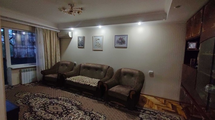 Продам 2-кімнатну квартиру у Хортицькому районі - фото 1