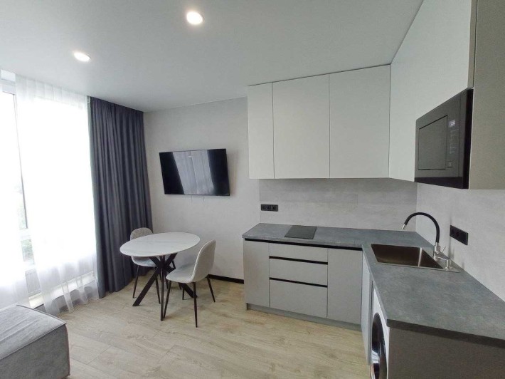Продам видову 1к кв-ру з шикарним видом на річку, ЖК Favorit Набережна - фото 1